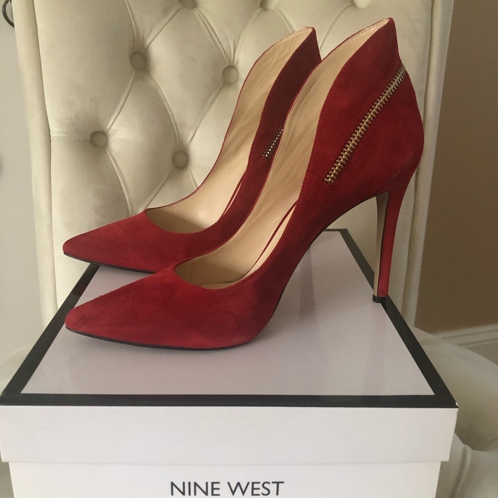 Gorgeous red suede pumps by Nine West